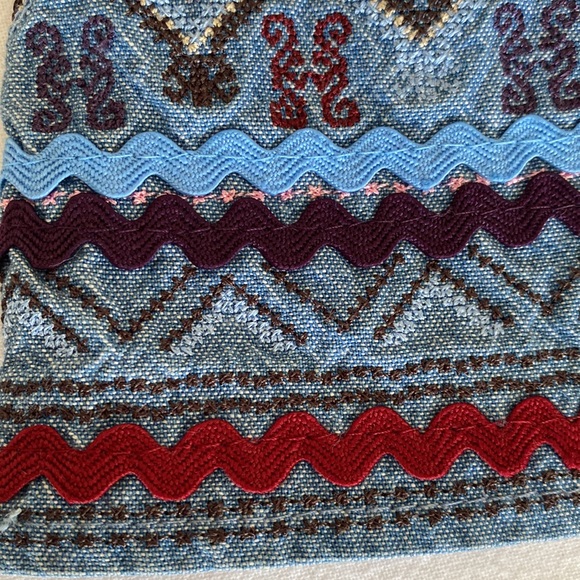 Mercer & Madison cotton ribbed pullover heavily embellished / embroidered sleeve - Picture 8 of 13